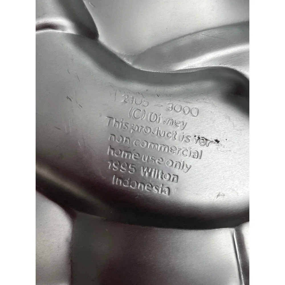 Vintage 1995 Wilton Disney Winnie the Pooh Hunny Pot Cake Pan 2105-3000 Aluminum